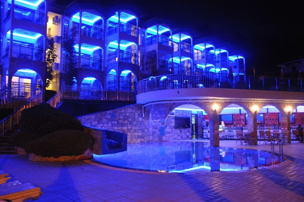 אפרטהוטל מרמריס Club Aquarium מראה חיצוני תמונה